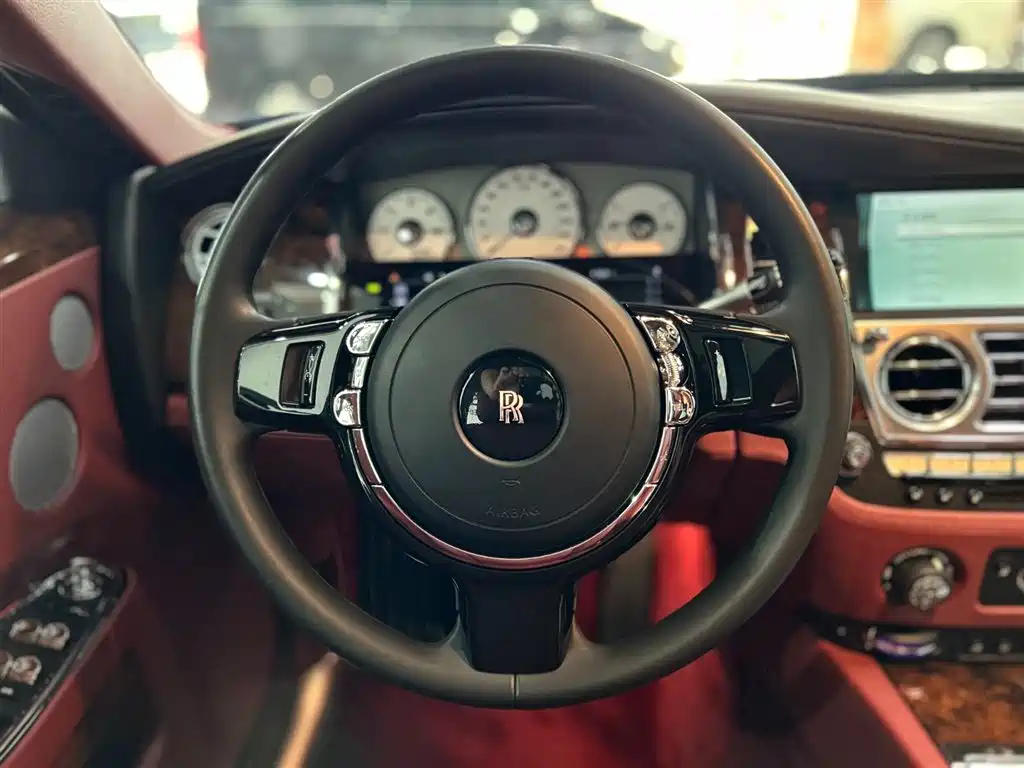 Rolls-Royce Ghost 2014 — фото 17