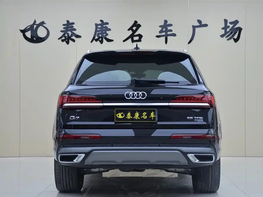 Audi Q7 2024 — фото 3