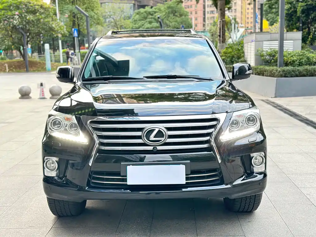 Lexus LX 2013 — фото 3