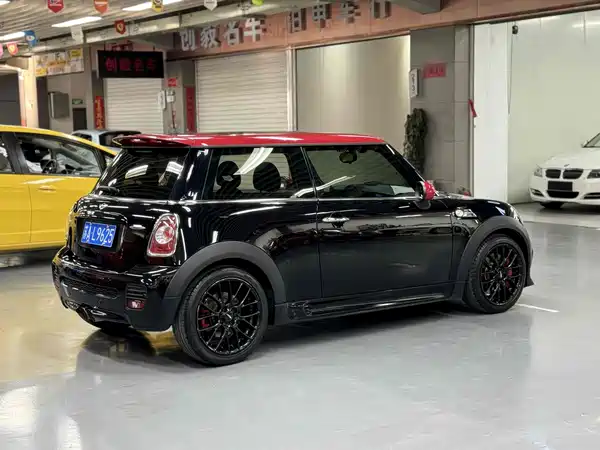 MINI JCW 2013