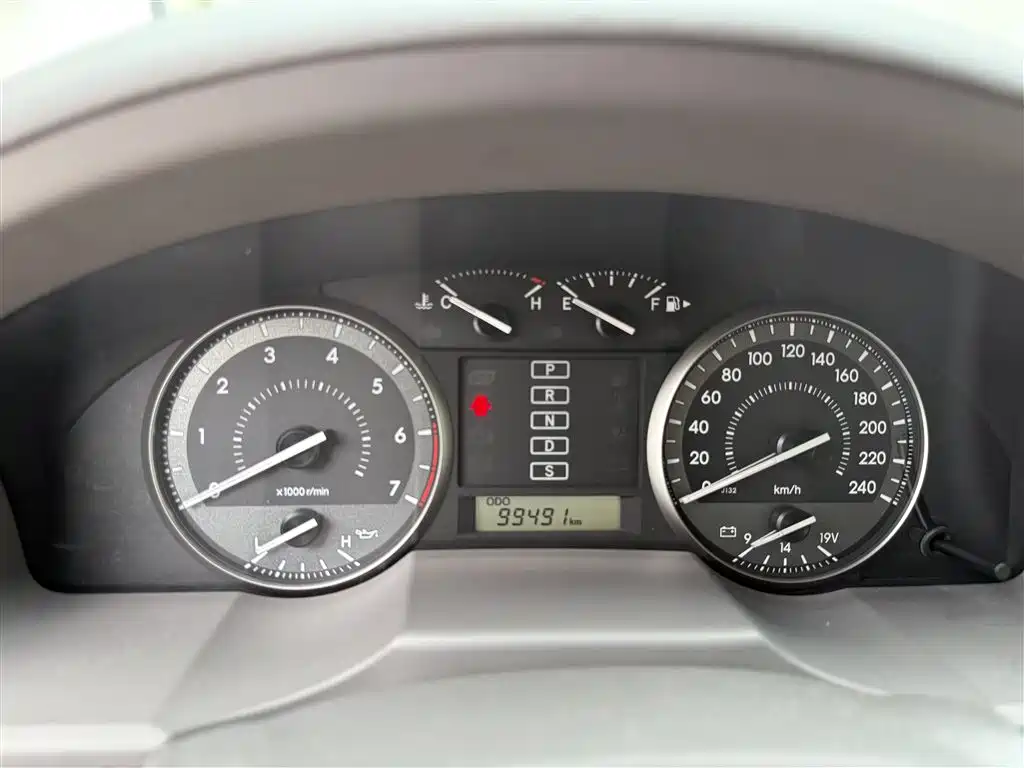 Toyota Land Cruiser 2019 — фото 11
