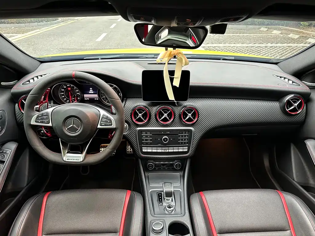 Mercedes-Benz A-Class AMG 2018 — фото 10