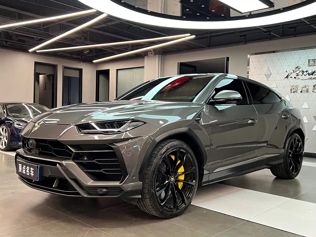 Lamborghini Urus 2023 — фото 3