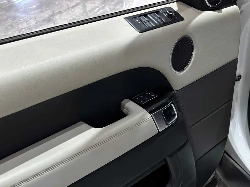 Land Rover Sport 2016 — фото 10