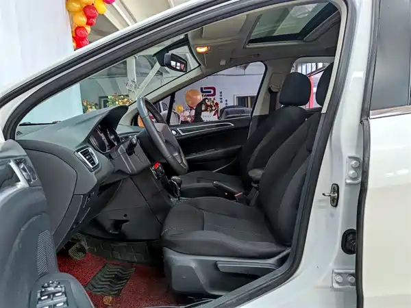 Peugeot 308 2016