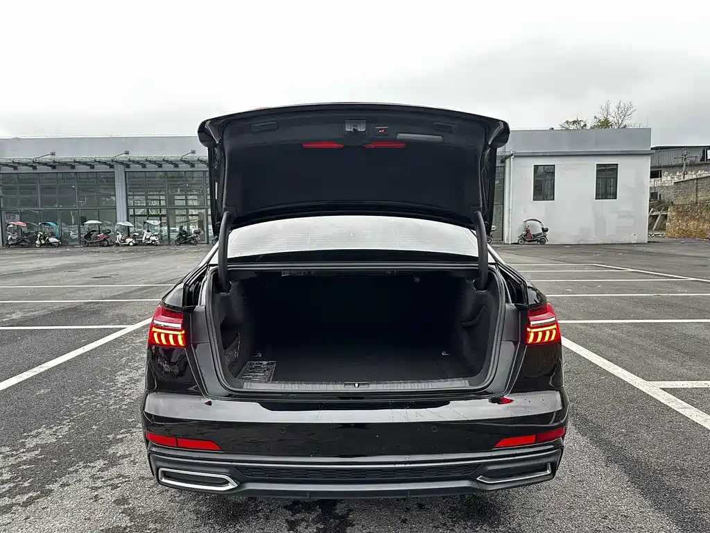 Audi A6L 2022 — фото 11