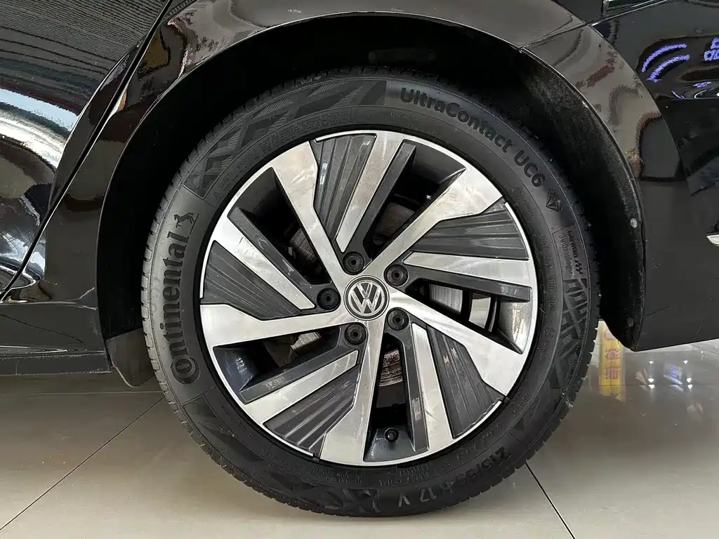 Volkswagen Passat New Energy 2020 — фото 10