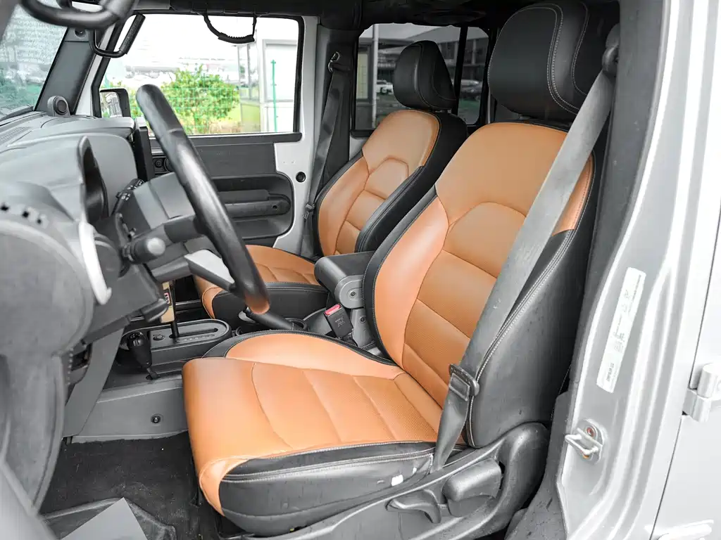 Jeep Wrangler 2008 — фото 17