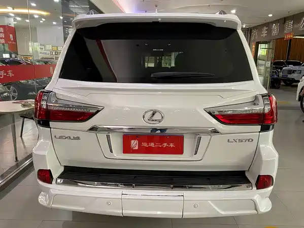 Lexus LX 2009