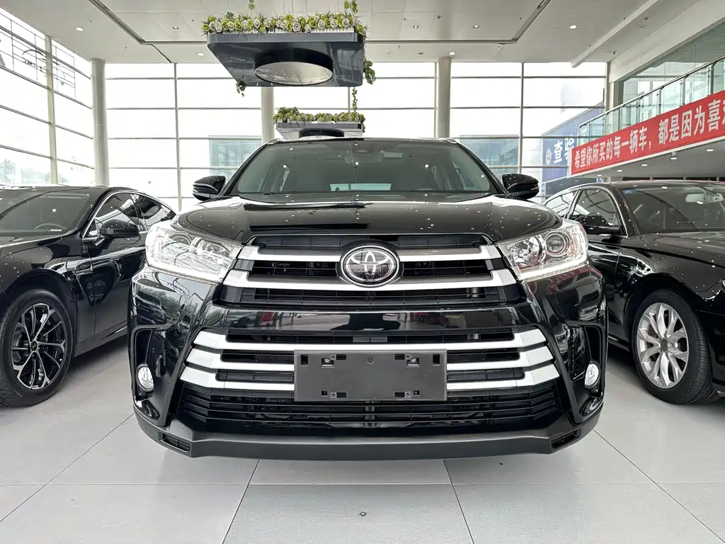 Toyota Highlander 2020 — фото 2