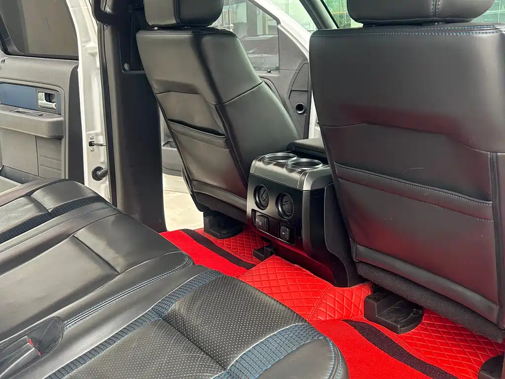 Ford F-150 Raptor 2013 — фото 10