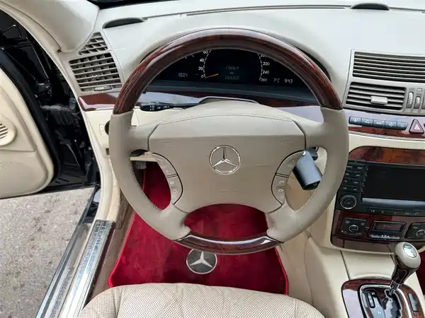 Mercedes-Benz S-Class 2004