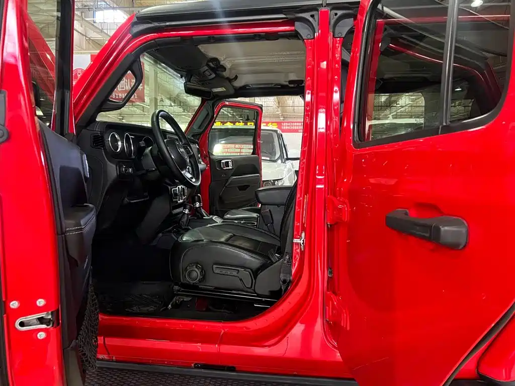 Jeep Wrangler 2019 — фото 11