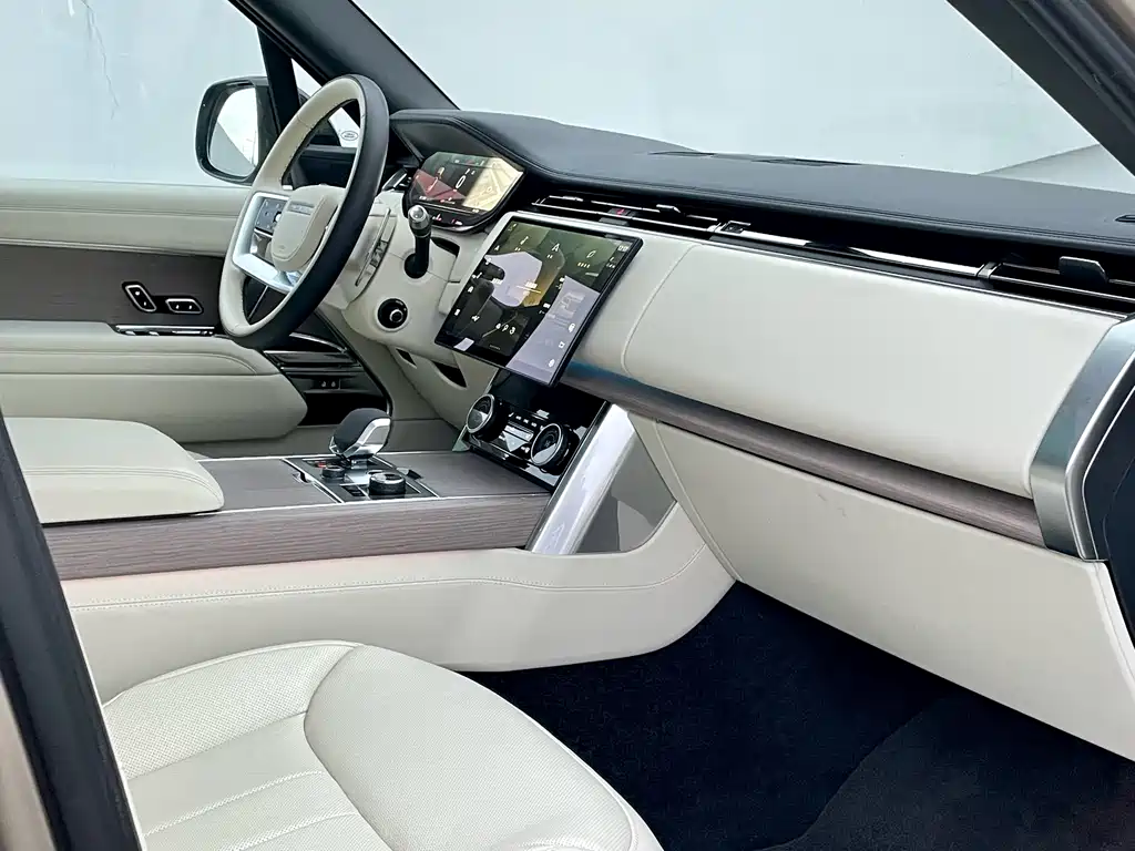 Land Rover Range Rover 2022 — фото 17