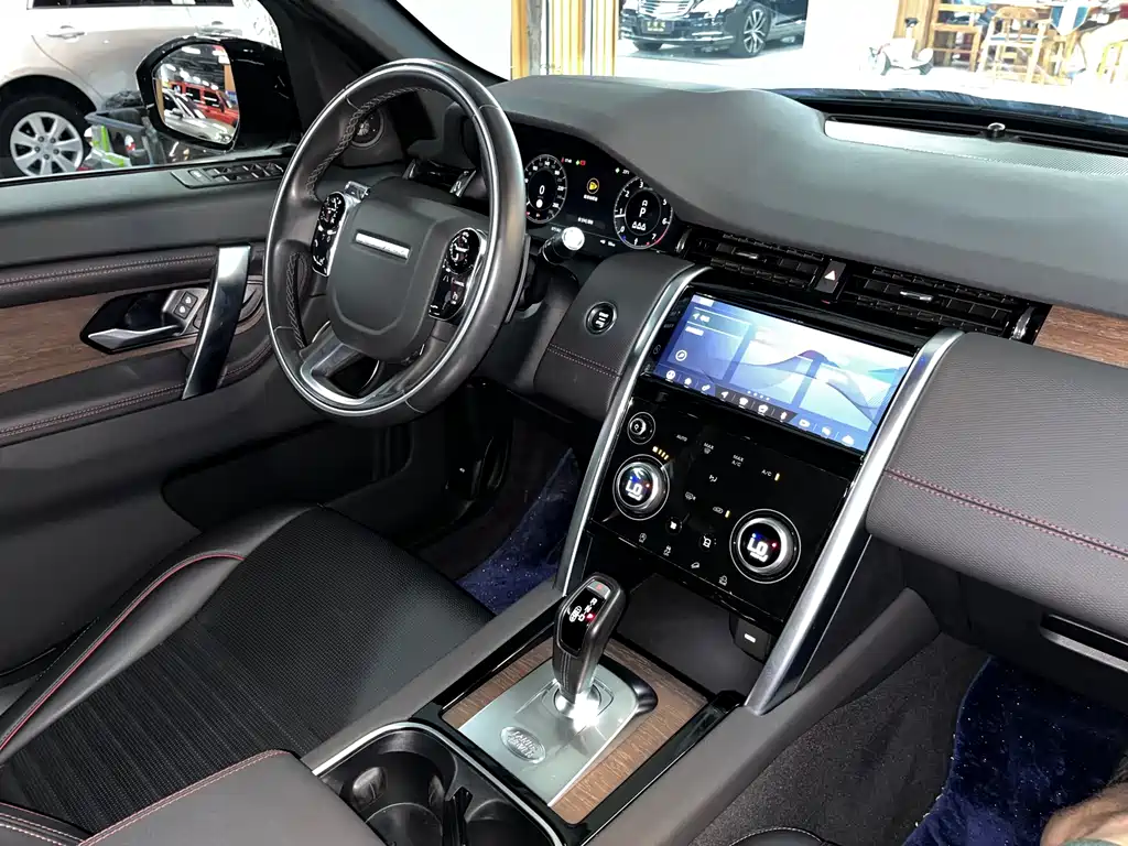 Land Rover Discovery Sport 2021 — фото 14