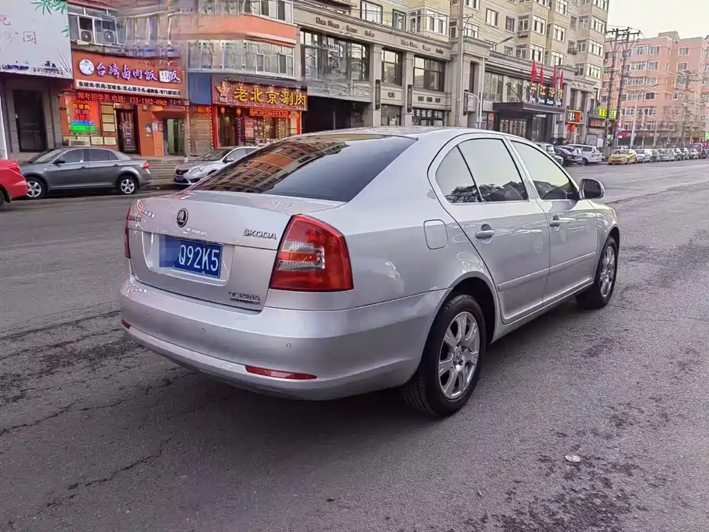 Skoda Octavia 2015 — фото 4