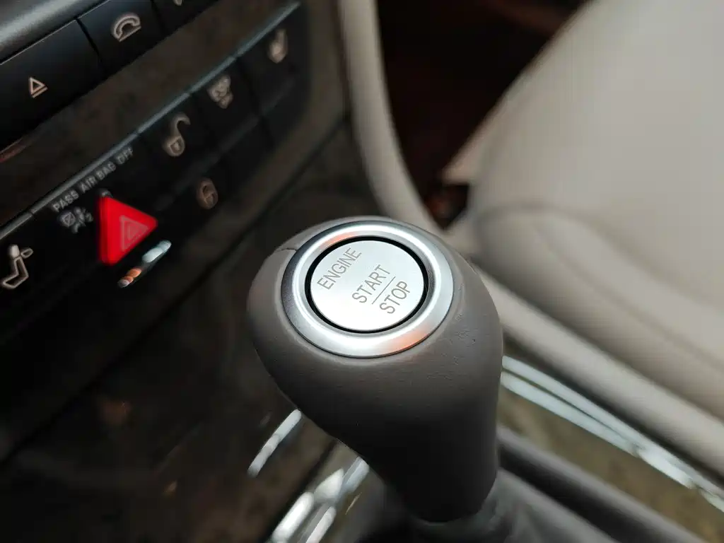 Mercedes-Benz E-Class AMG 2008 — фото 17