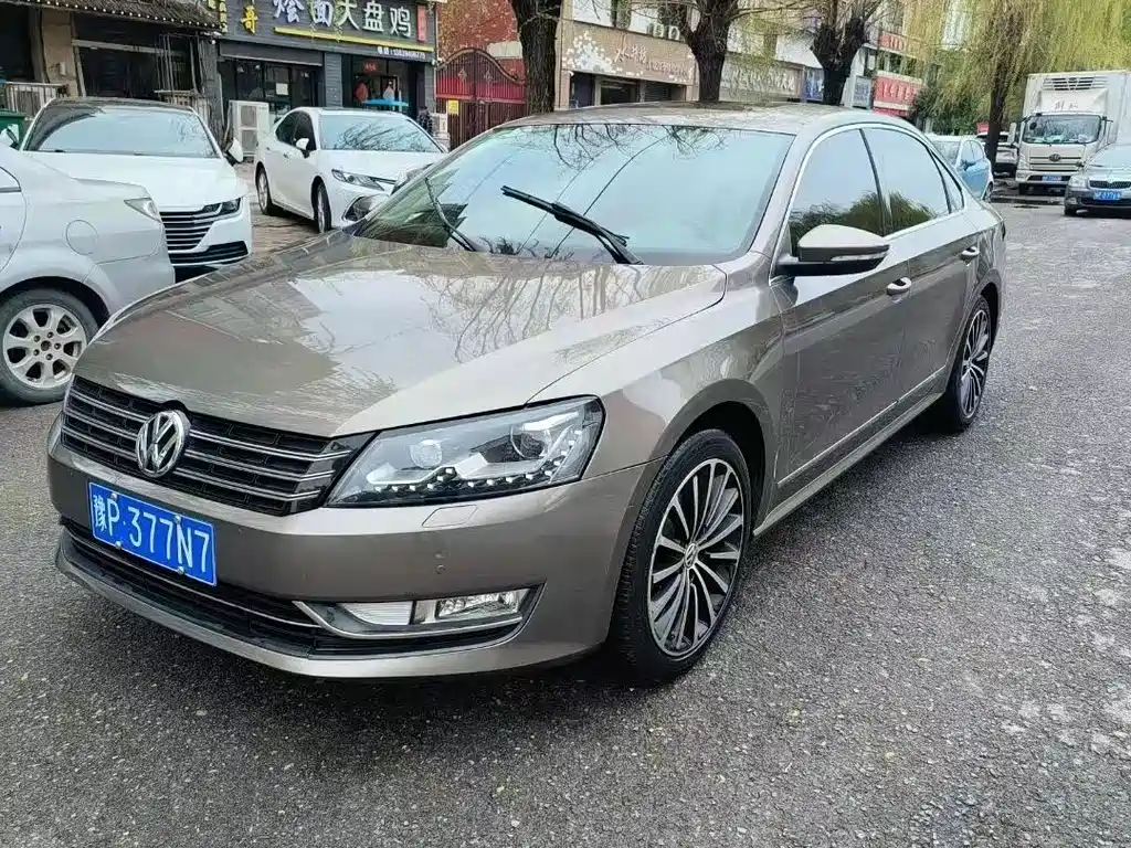 Volkswagen Passat 2016 — фото 1