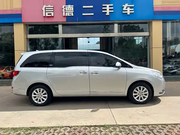 Buick GL8 2012