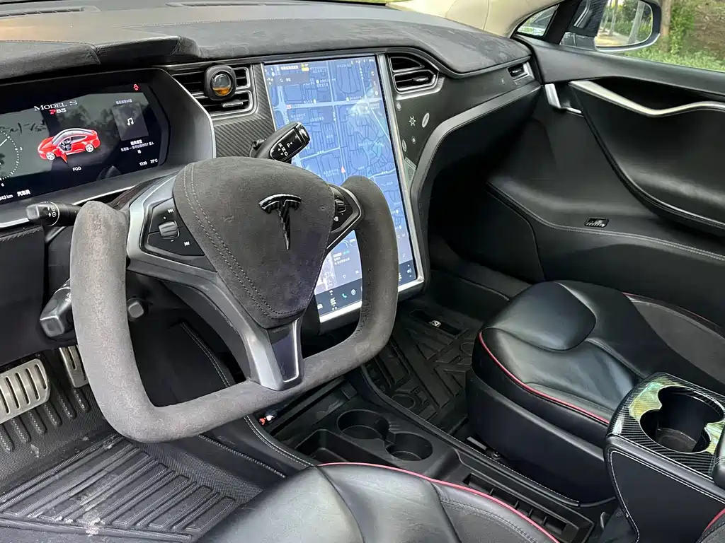 Tesla Model S 2015 — фото 8