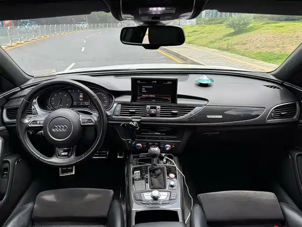 Audi S6 2013