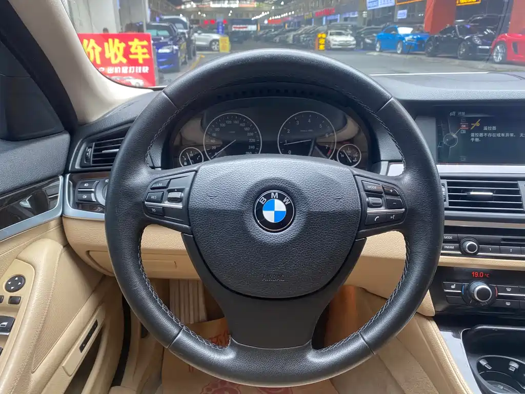 BMW 5 Series 2013 — фото 12