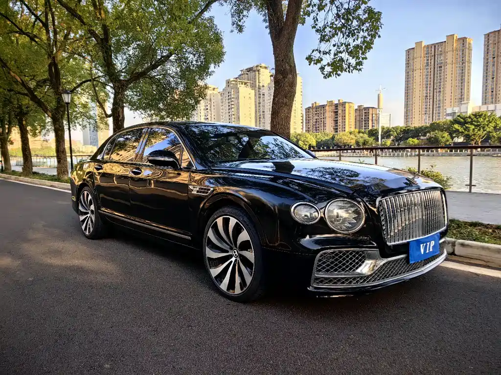 Bentley Flying Spur 2010 — фото 5