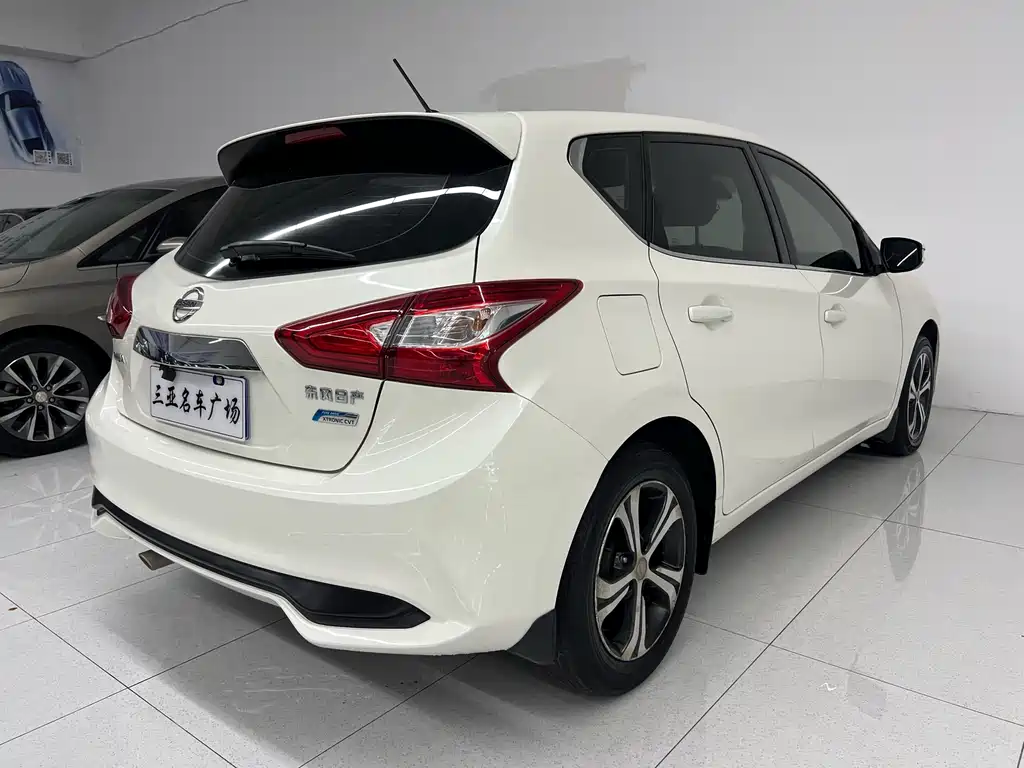 Nissan Tiida 2020 — фото 18