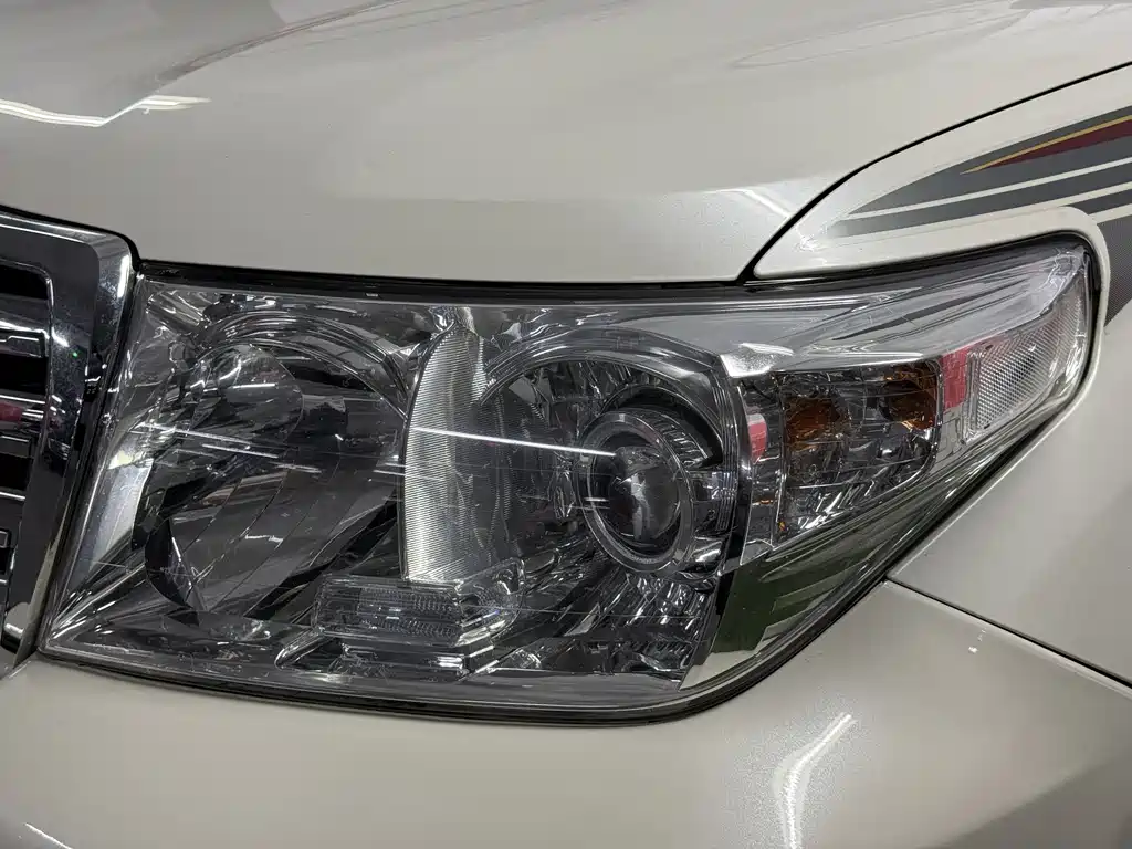 Toyota Land Cruiser 2015 — фото 12