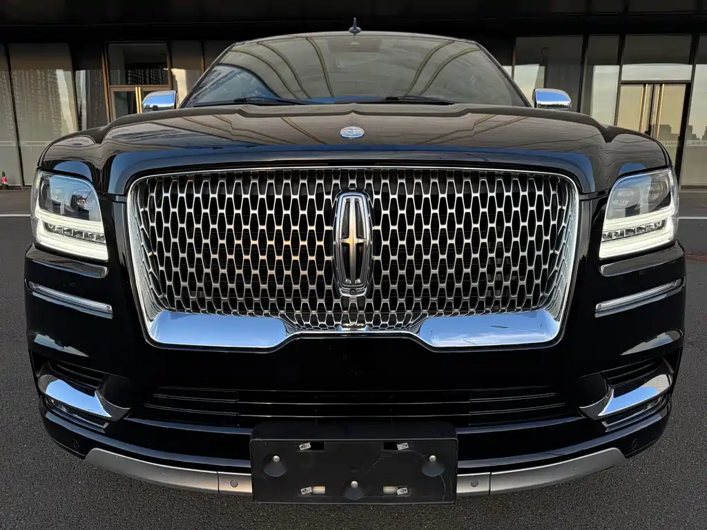 Lincoln Navigator 2021 — фото 2