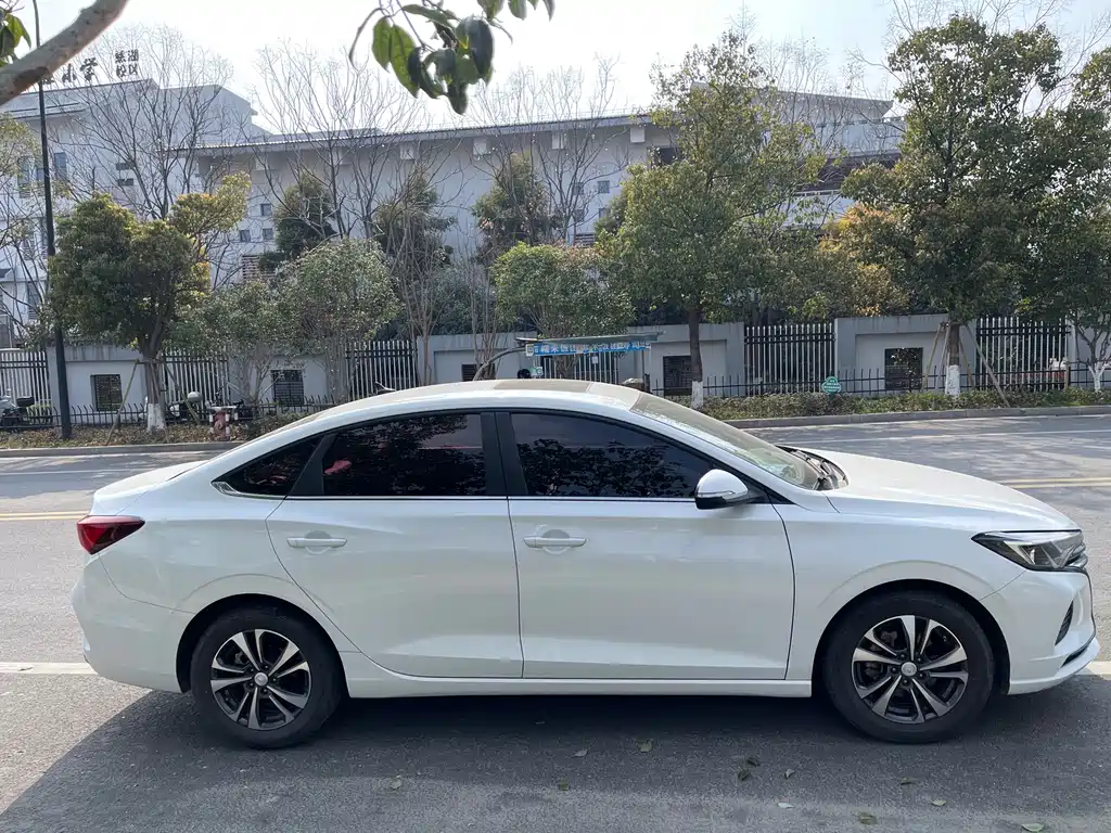 Changan Eado 2020 — фото 4