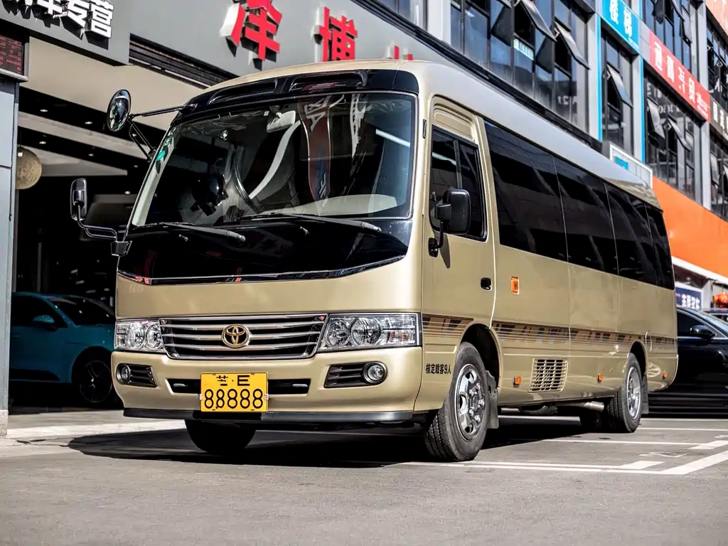 Toyota Coaster 2020 — фото 1