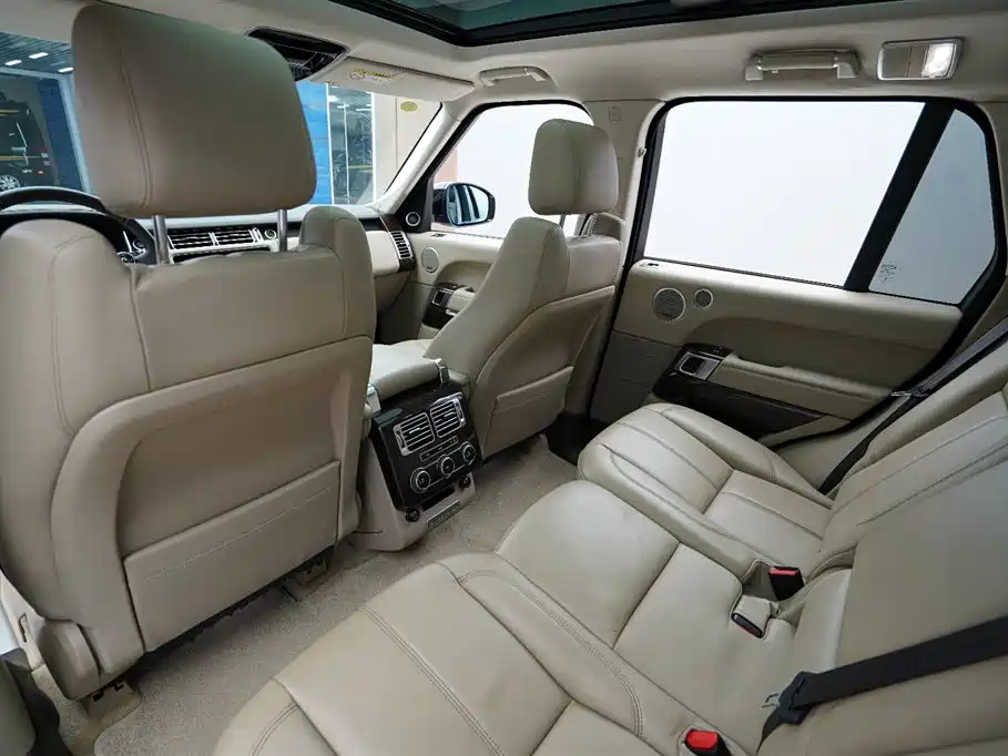 Land Rover Range Rover 2015 — фото 13
