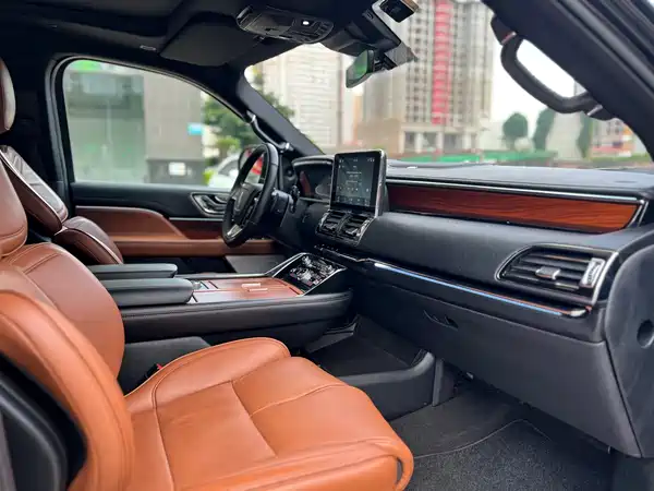 Lincoln Navigator 2019