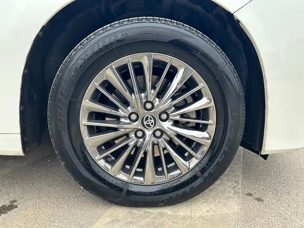 Toyota Alphard 2021 — фото 22