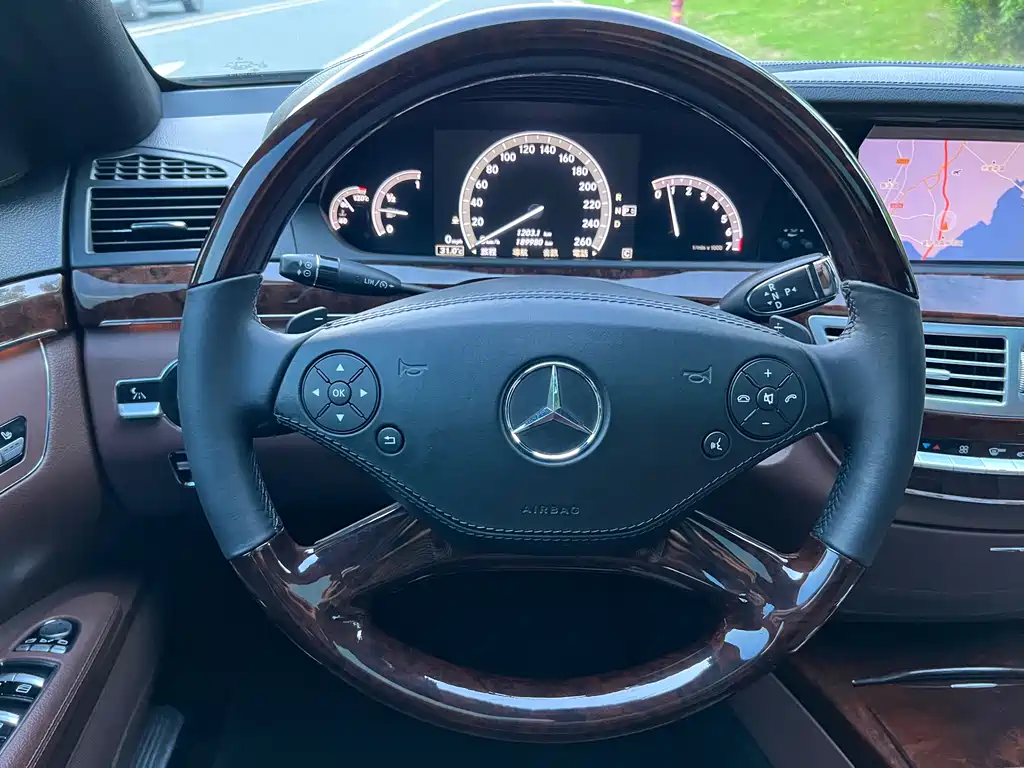 Mercedes-Benz S-Class 2010 — фото 19