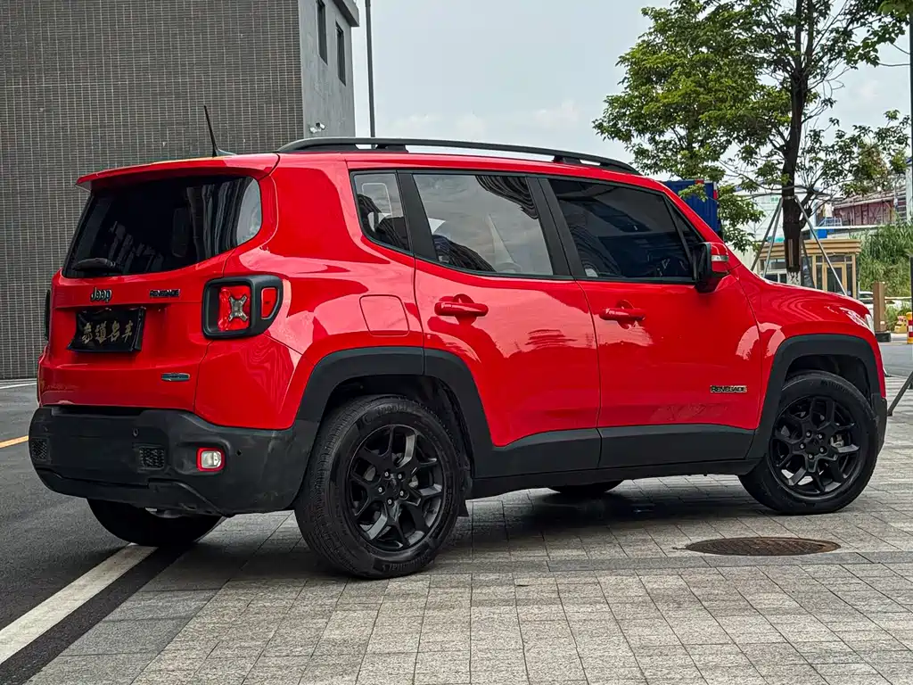Jeep Renegade 2019 — фото 5