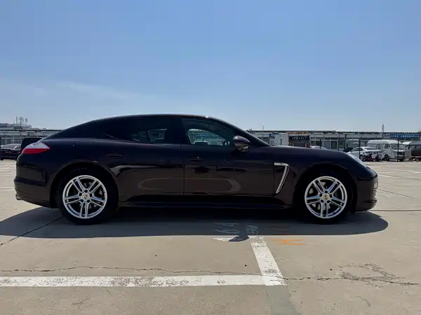 Porsche Panamera 2013