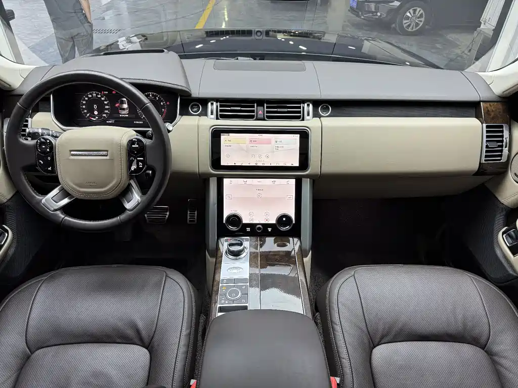 Land Rover Range Rover 2022 — фото 23