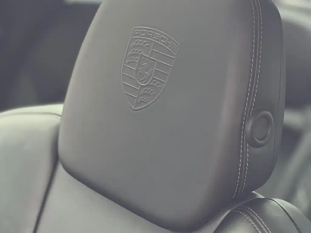 Porsche Cayenne 2017 — фото 15
