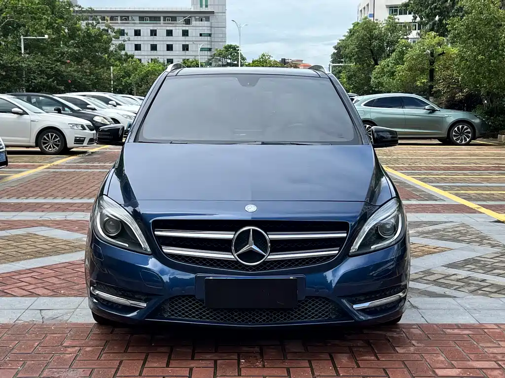 Mercedes-Benz B-Class 2012