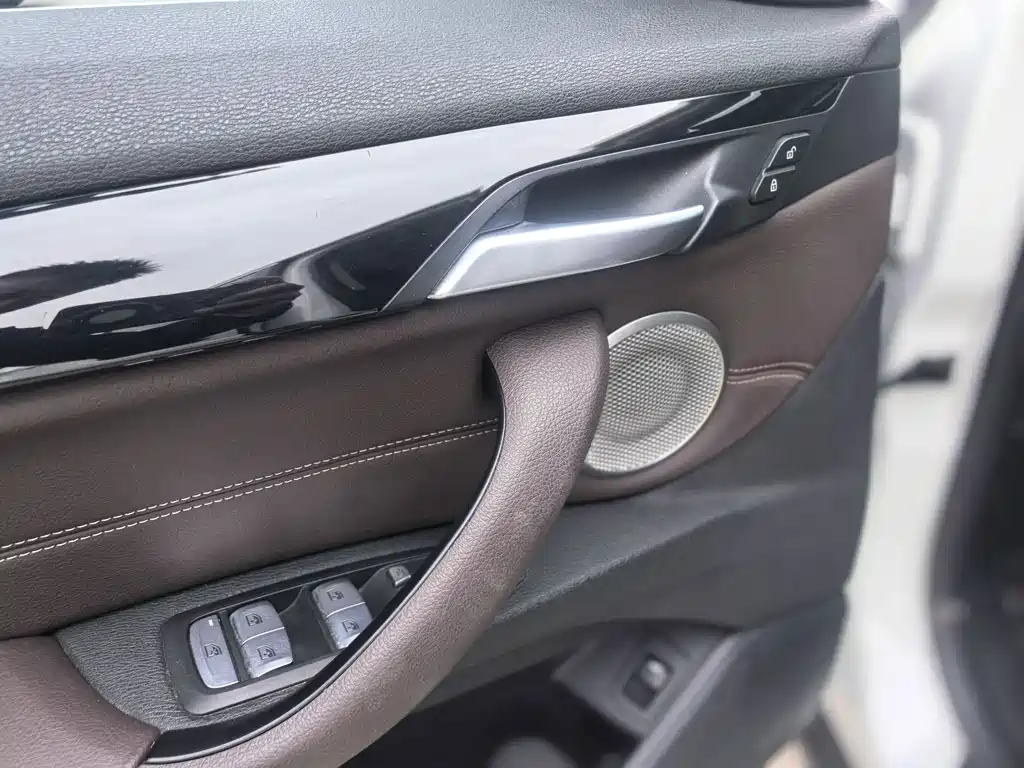 BMW X1 2021 — фото 17