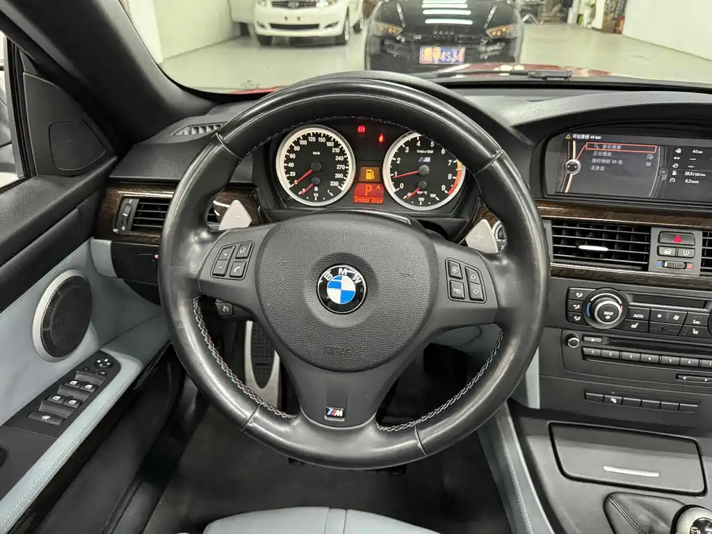 BMW M3 2012 — фото 18