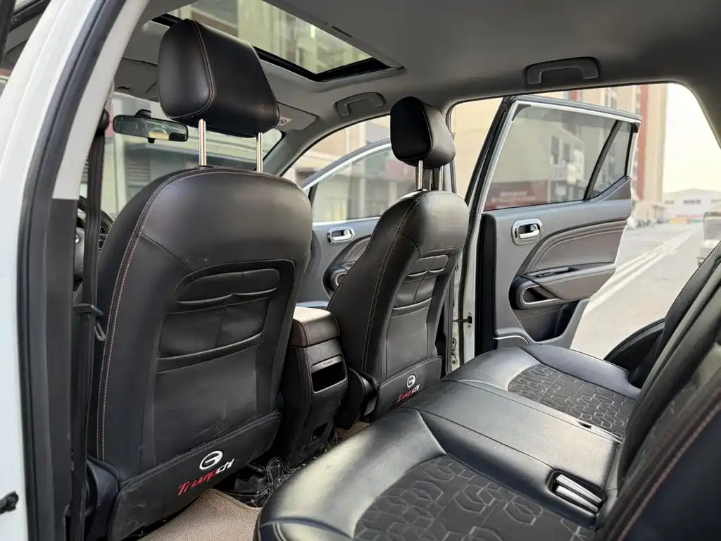 GAC Motor Trumpchi GS3 2019 — фото 8