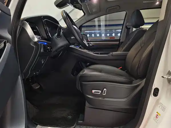GAC Trumpchi M8 2021