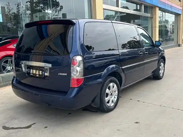 Buick GL8 2006