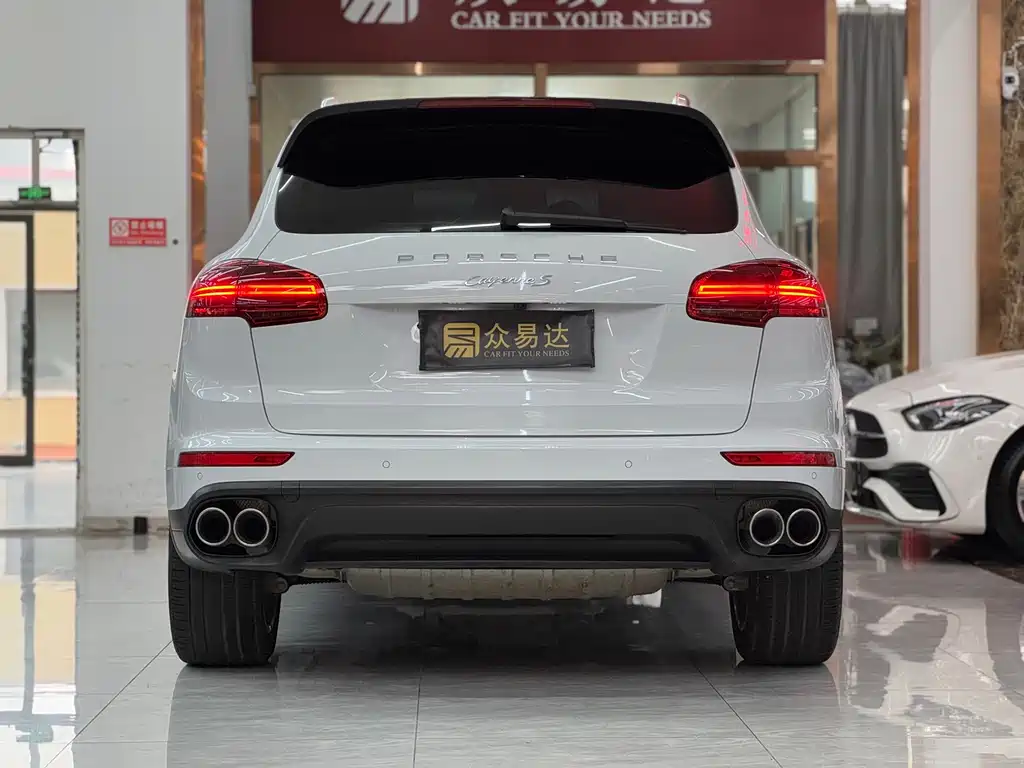 Porsche Cayenne 2015 — фото 3