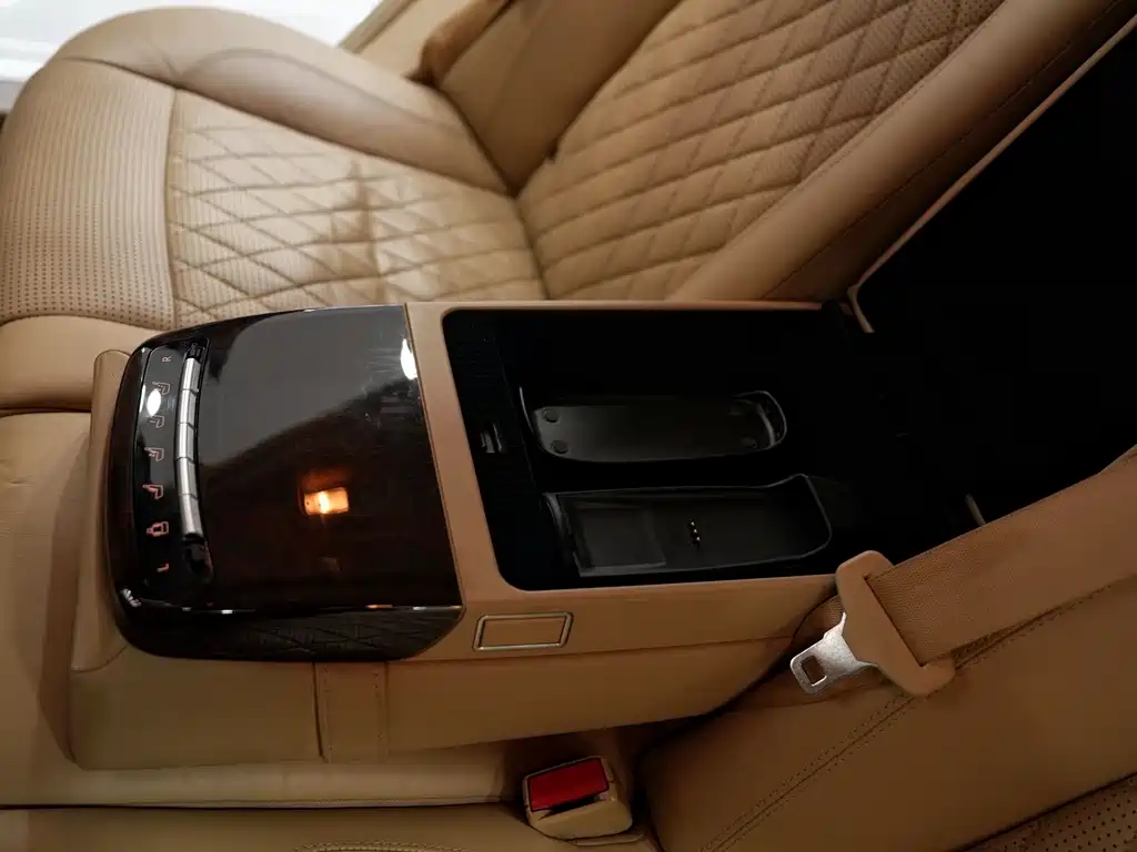 Mercedes-Benz S-Class AMG 2012 — фото 29