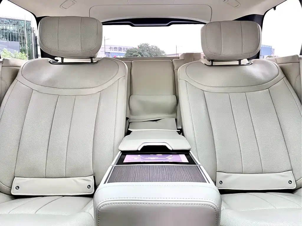 Land Rover Range Rover 2022 — фото 20