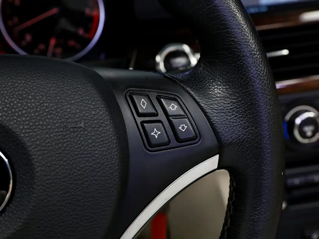BMW 3 Series 2008 — фото 19